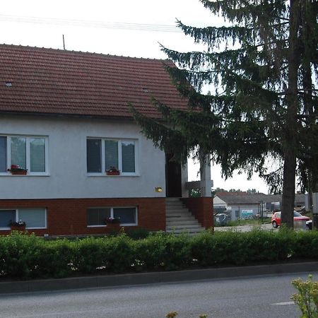 Penzion Na Rozcesti Svatoborice Exterior photo